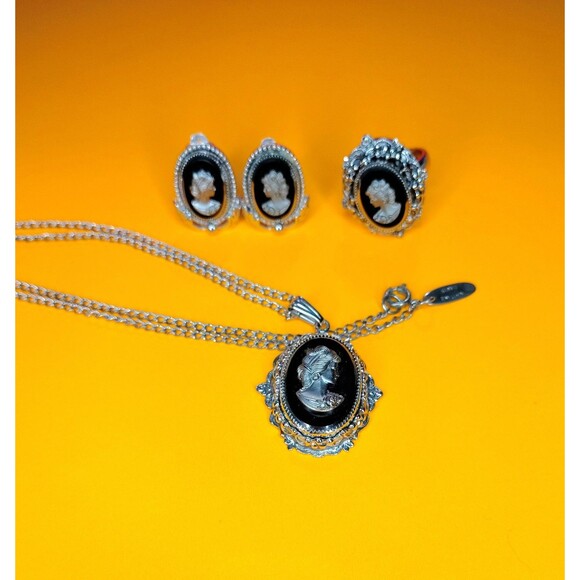 Vintage Whiting Davis Cameo Necklace Ring Earrings Set Silver Tone Jewelry Onyx - Picture 3 of 16